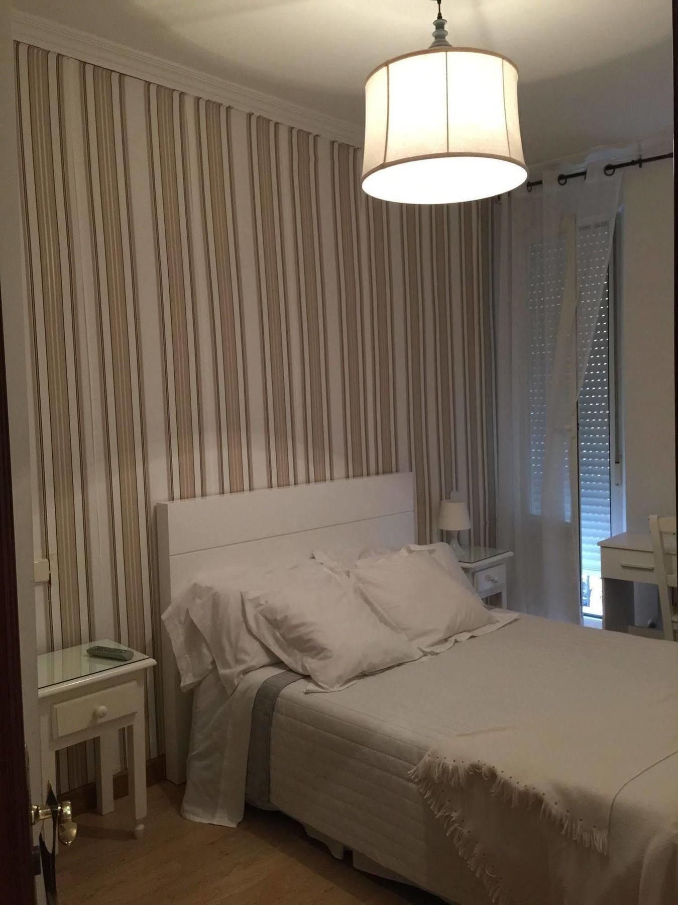 Hostal La Estrella Madrid Luaran gambar